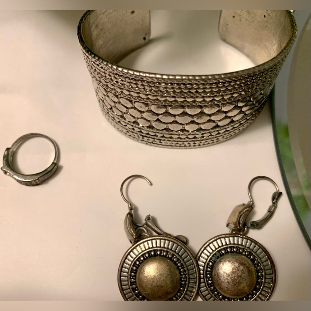 Metal Cuff Bracelet - Picture 2 of 3